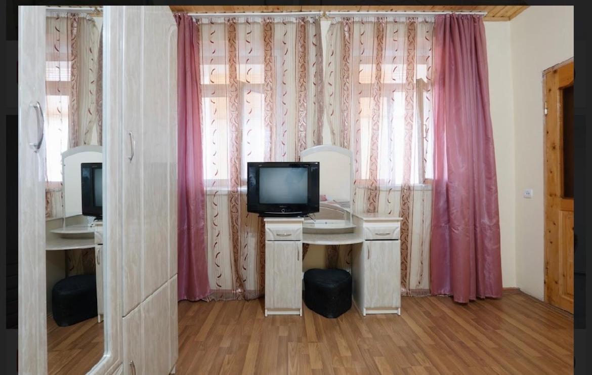 Mestiatour Guest House Εξωτερικό φωτογραφία