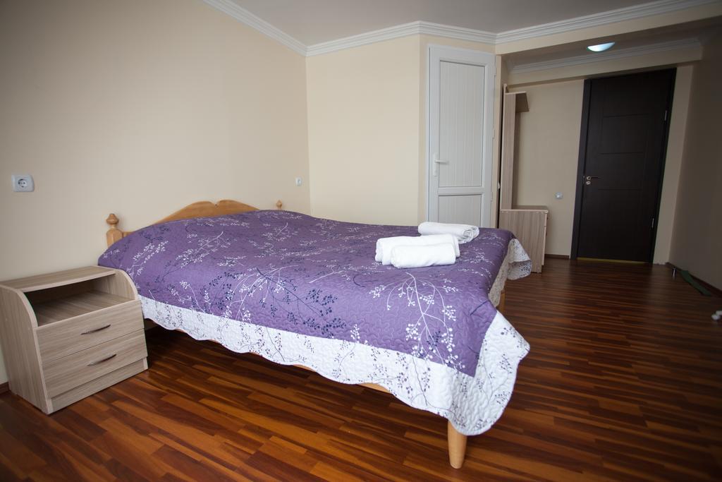 Mestiatour Guest House Δωμάτιο φωτογραφία